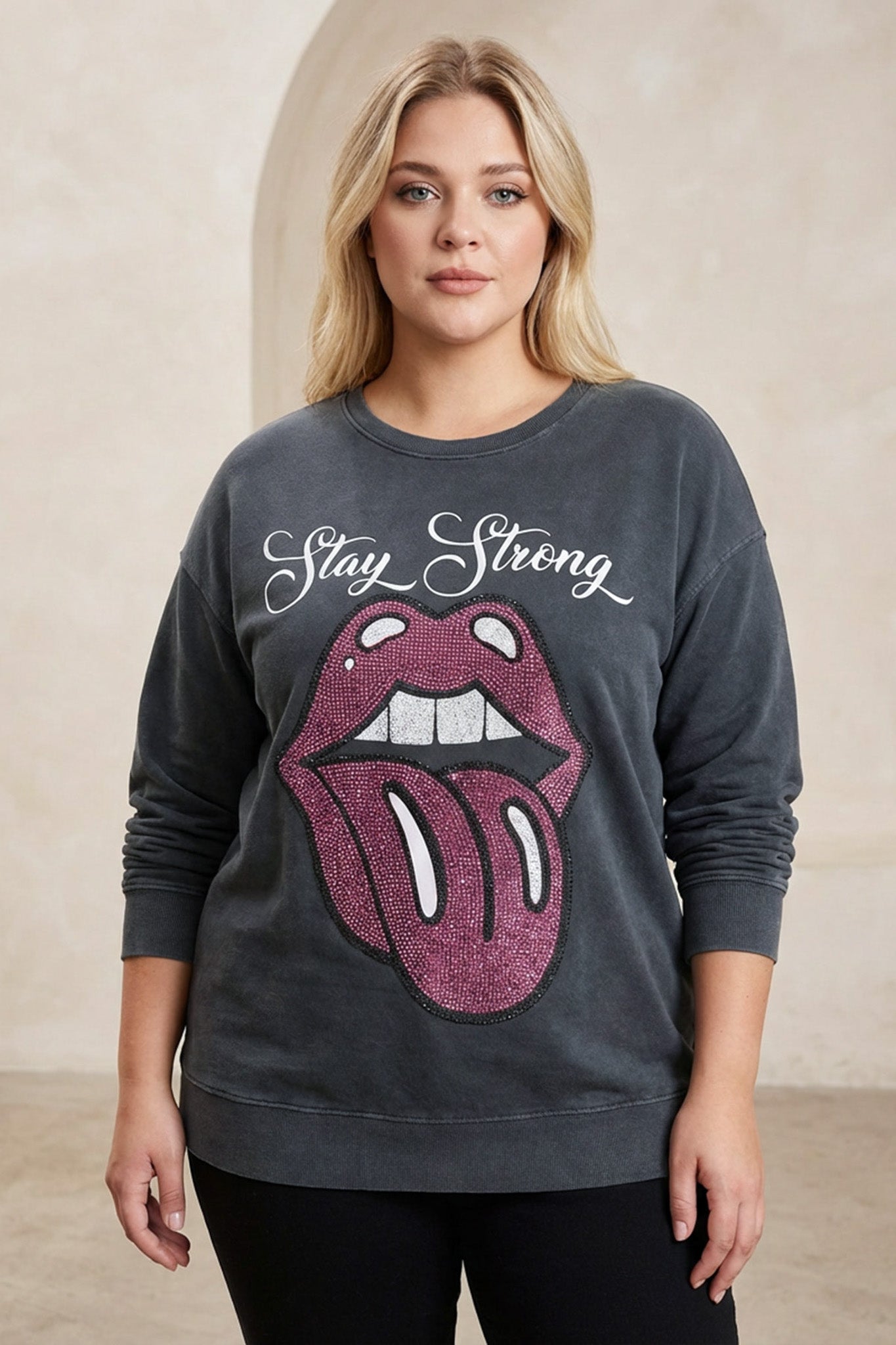 Büyük Beden Bisiklet Yaka Baskılı Pul Detaylı Yıkamalı Sweatshirt 301252 Vervegrand