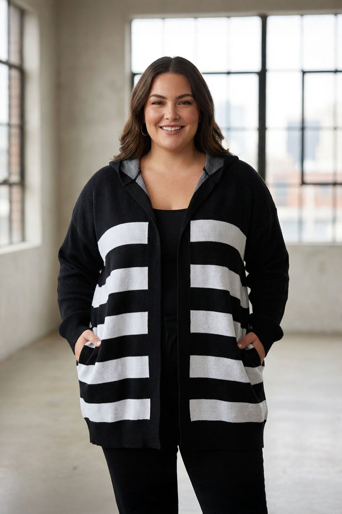 Büyük Beden Uzun Kollu Cepli Kapüşonlu Çizgili Örme Hırka 302793 Vervegrand