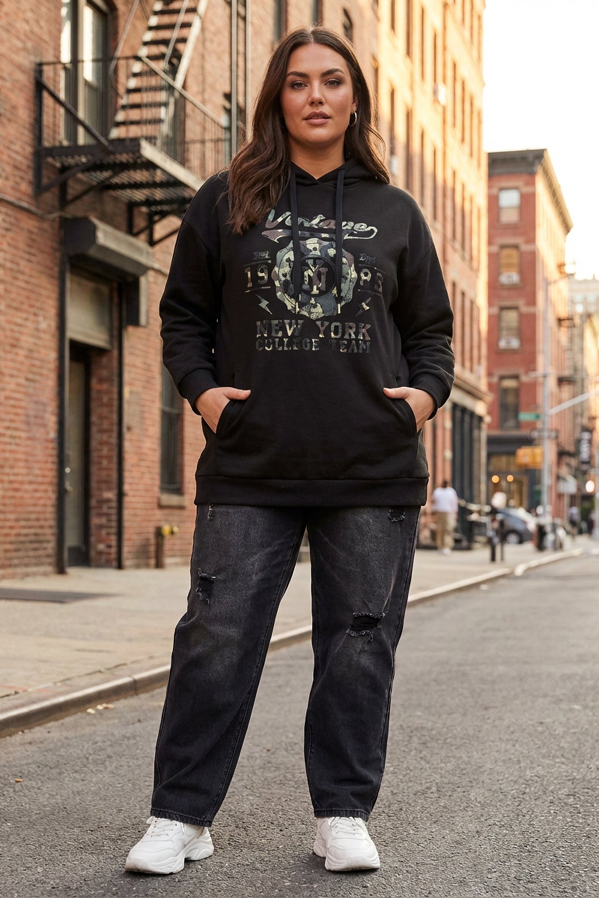 Büyük Beden Uzun Kollu Kapüşonlu Önü Yazı Baskılı Sweatshirt 302835 Vervegrand