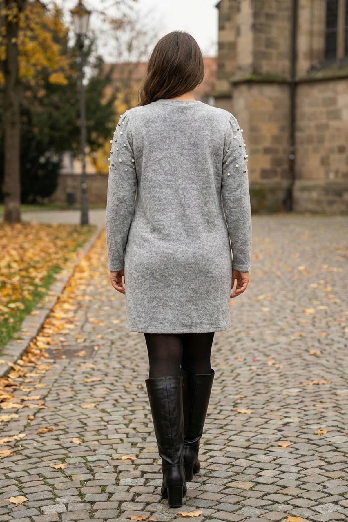 Vervegrand Büyük Beden Boncuk İşlemeli Peluş Tunik