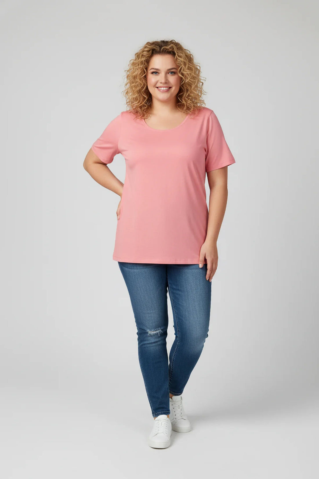 Wide Collar Basic T-shirt