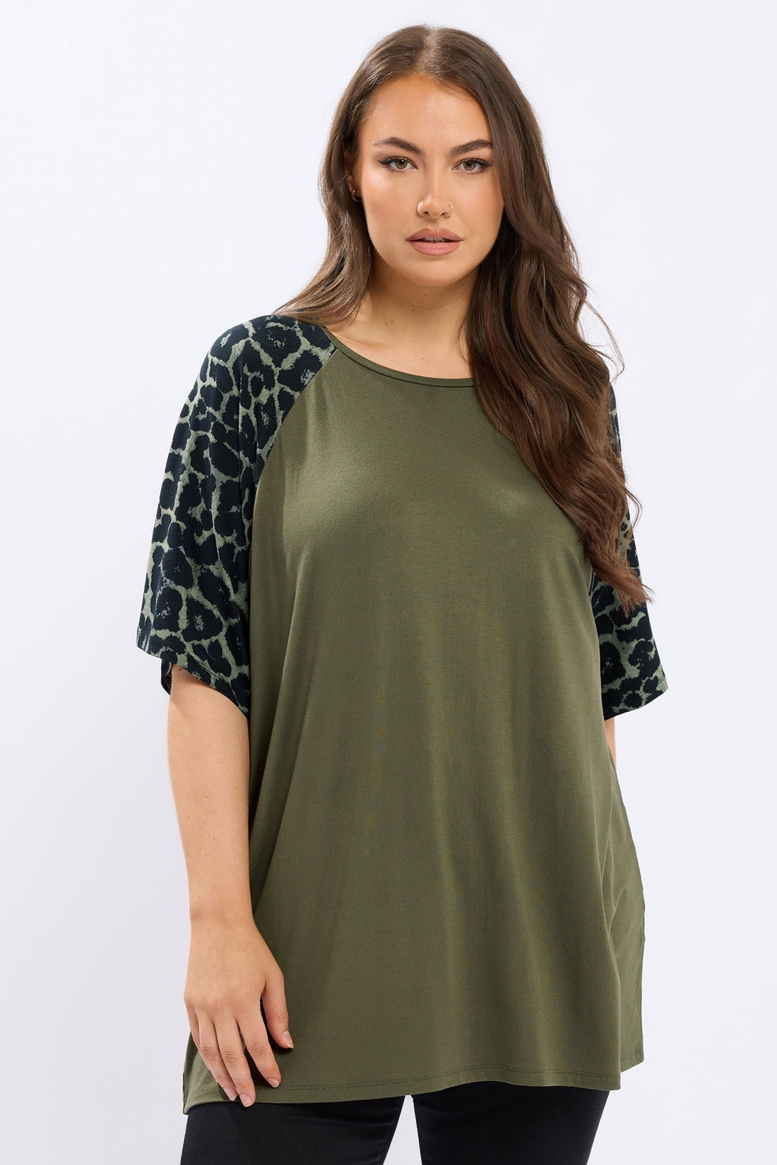 Bisiklet Yaka Kısa Kollu Leopar Desenli T-shirt 322972 Vervegrand
