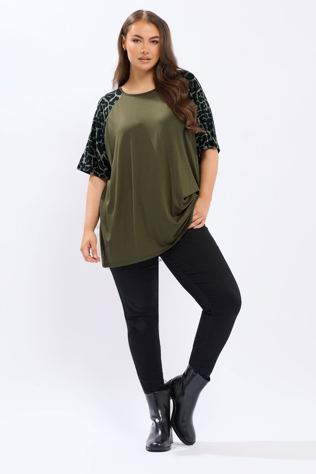 Büyük Beden Bisiklet Yaka Kısa Kollu Leopar Desenli T-shirt 322972 Vervegrand