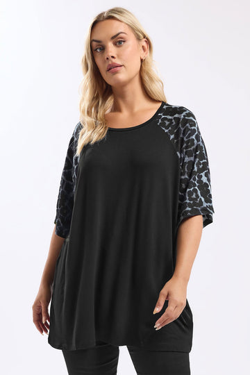 Bisiklet Yaka Kısa Kollu Leopar Desenli T-shirt 322996 Vervegrand