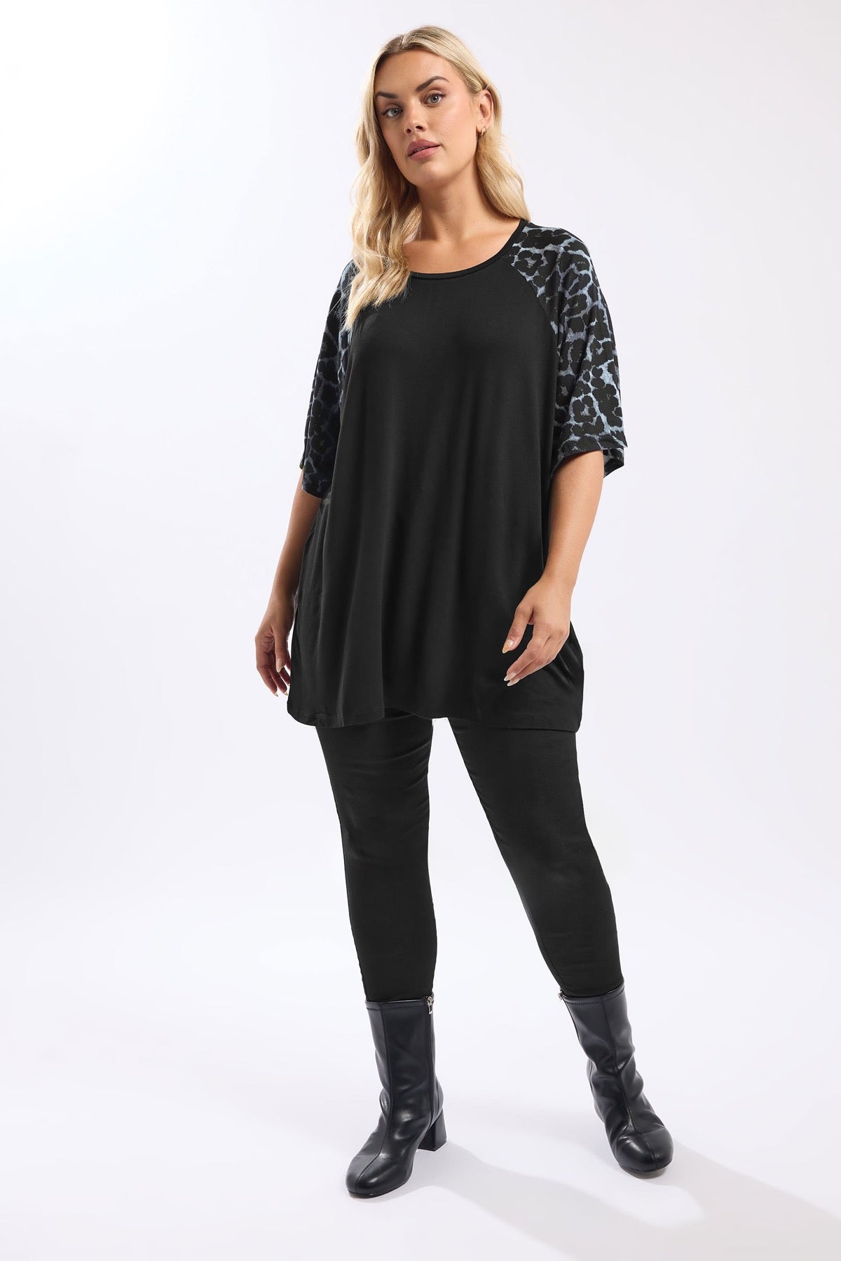 Büyük Beden Bisiklet Yaka Kısa Kollu Leopar Desenli T-shirt 322996 Vervegrand