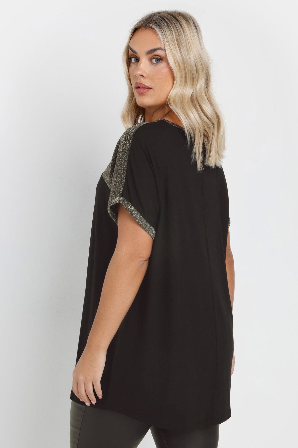 Büyük Beden Bisiklet Yaka Kısa Kollu Parlak Baskılı T-shirt 303843 Vervegrand