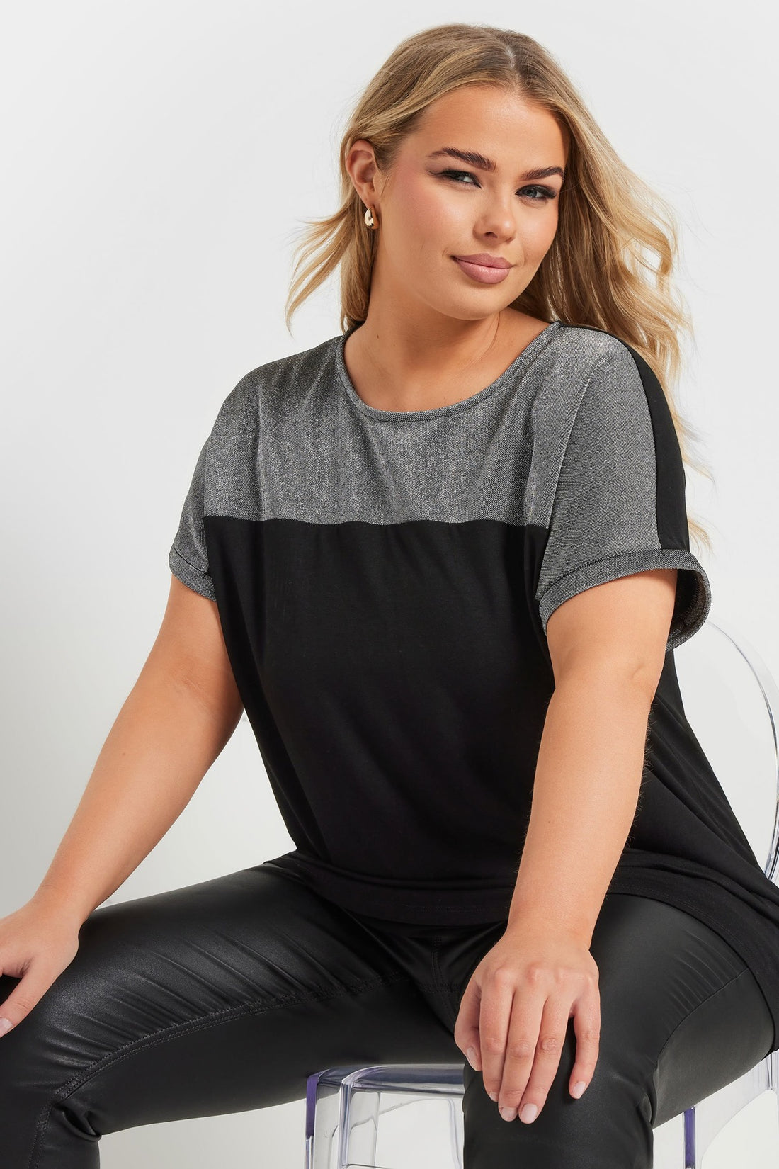 Bisiklet Yaka Kısa Kollu Parlak Baskılı T-shirt 303844 Vervegrand