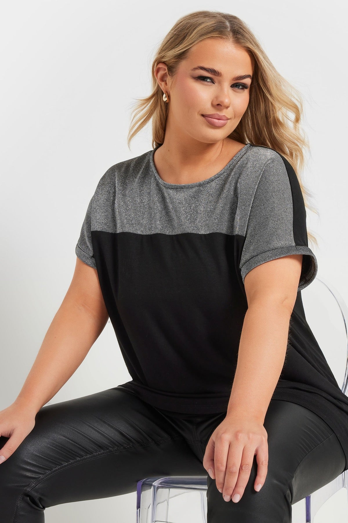 Büyük Beden Bisiklet Yaka Kısa Kollu Parlak Baskılı T-shirt 303844 Vervegrand