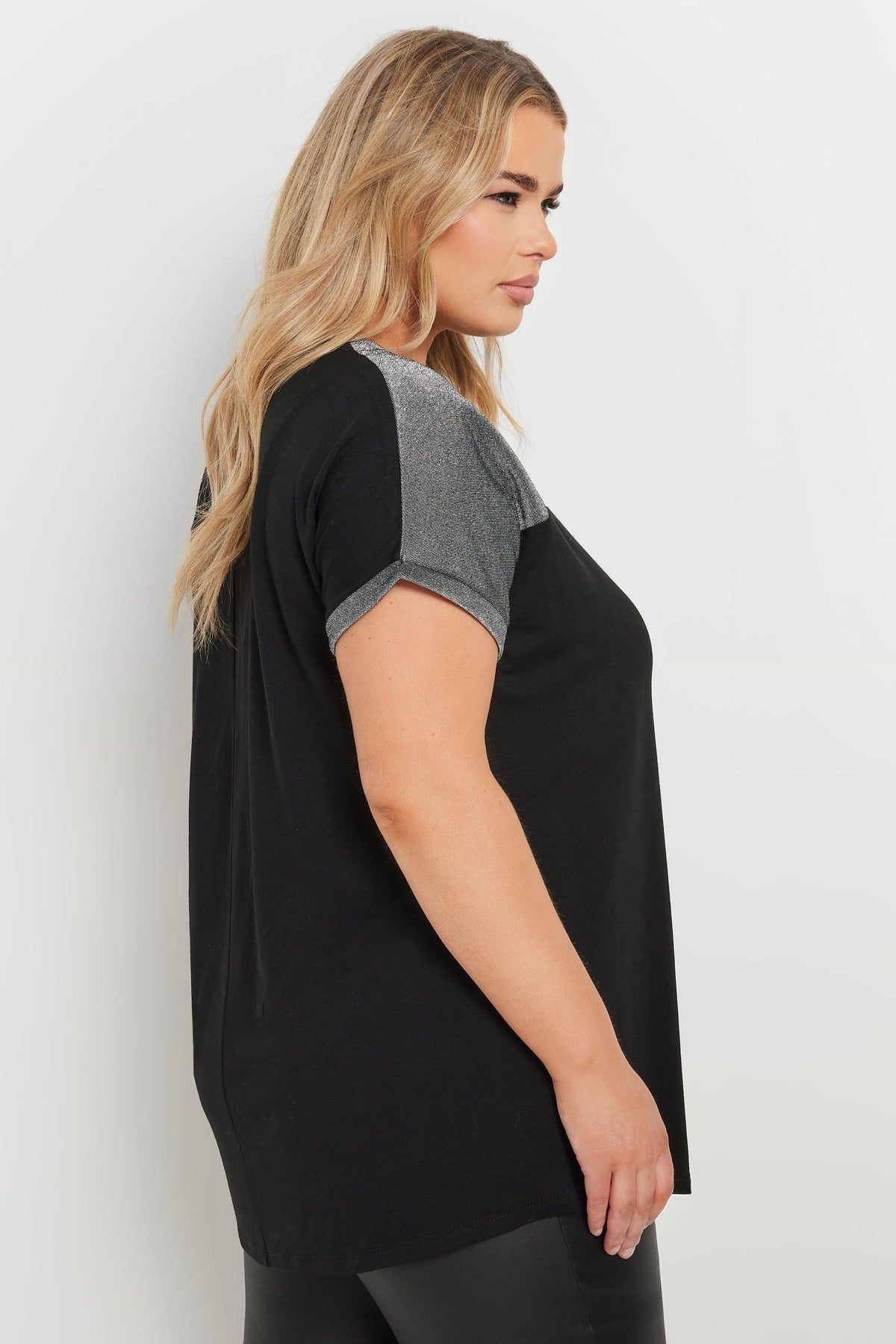 Büyük Beden Bisiklet Yaka Kısa Kollu Parlak Baskılı T-shirt 303844 Vervegrand