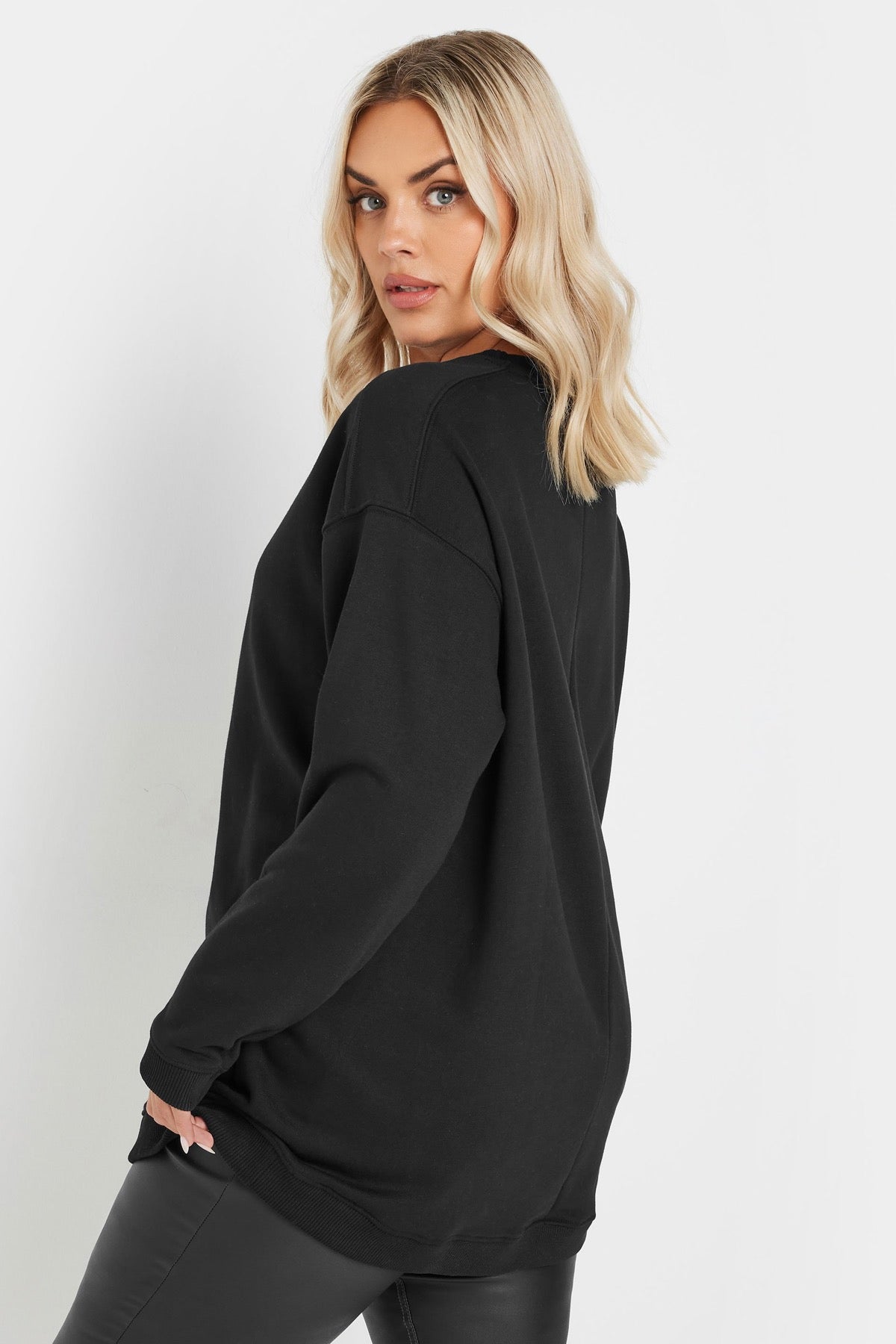 Büyük Beden Bisiklet Yaka Uzun Kollu Basic Sweatshirt 303747 Vervegrand