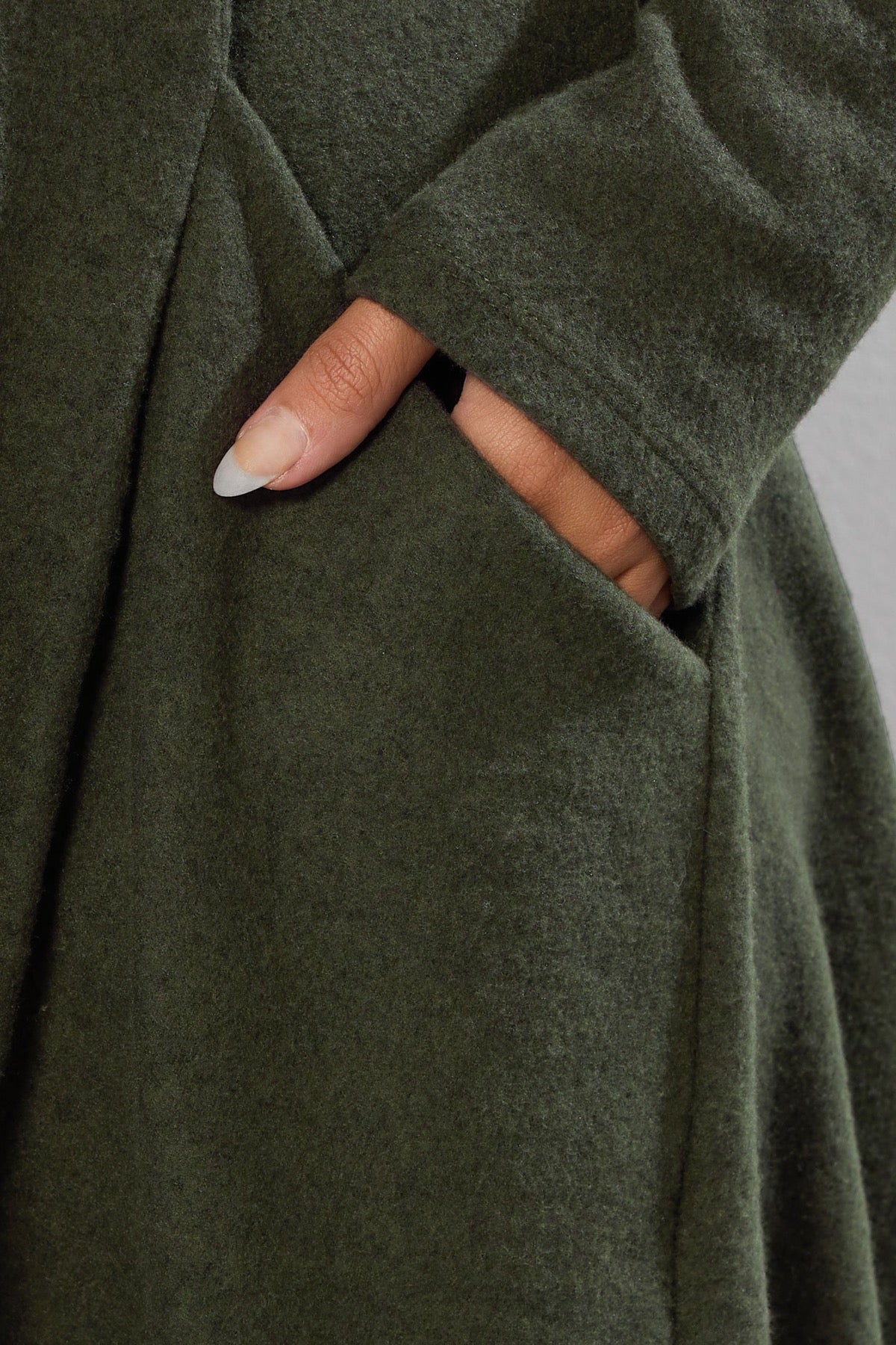 Büyük Beden Bisiklet Yaka Uzun Kollu Cepli Peluş Midi Elbise 285079 Vervegrand