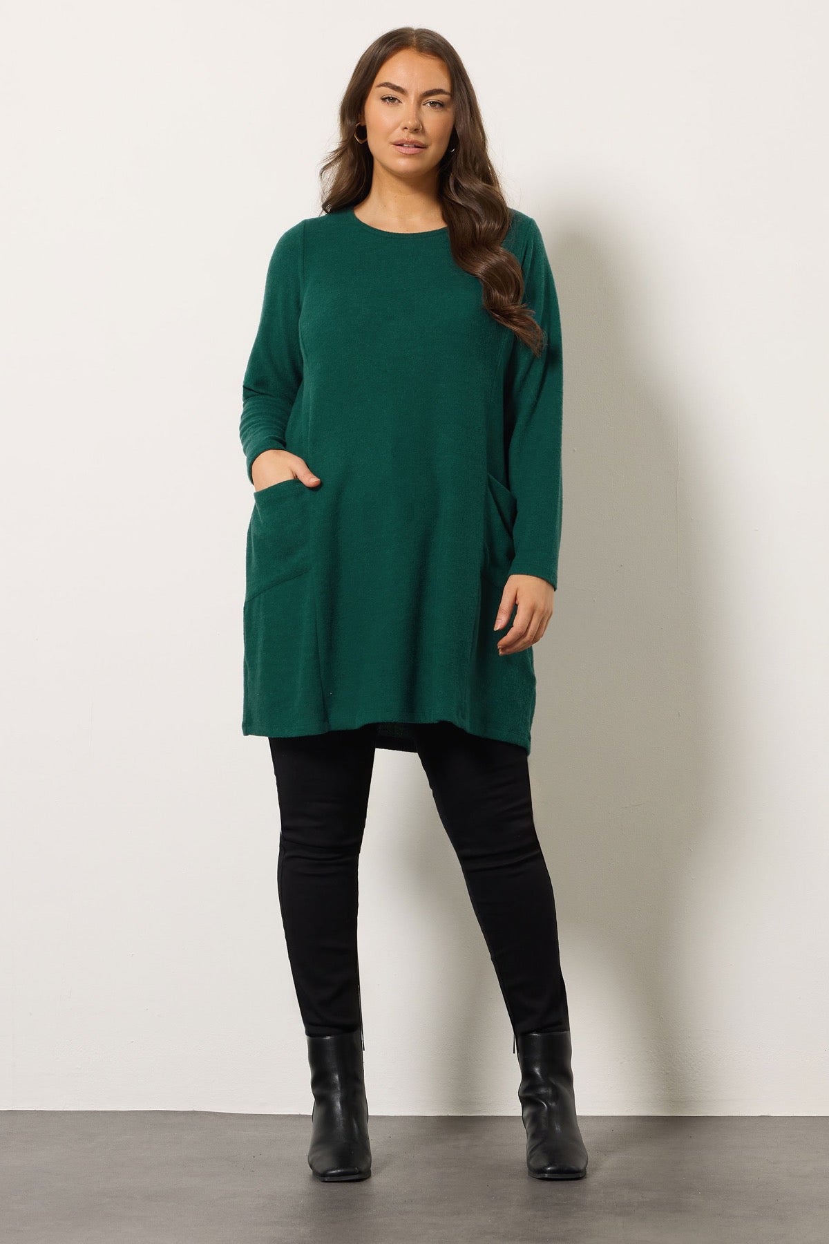 Büyük Beden Bisiklet Yaka Uzun Kollu Cepli Peluş Tunik 616455 Vervegrand