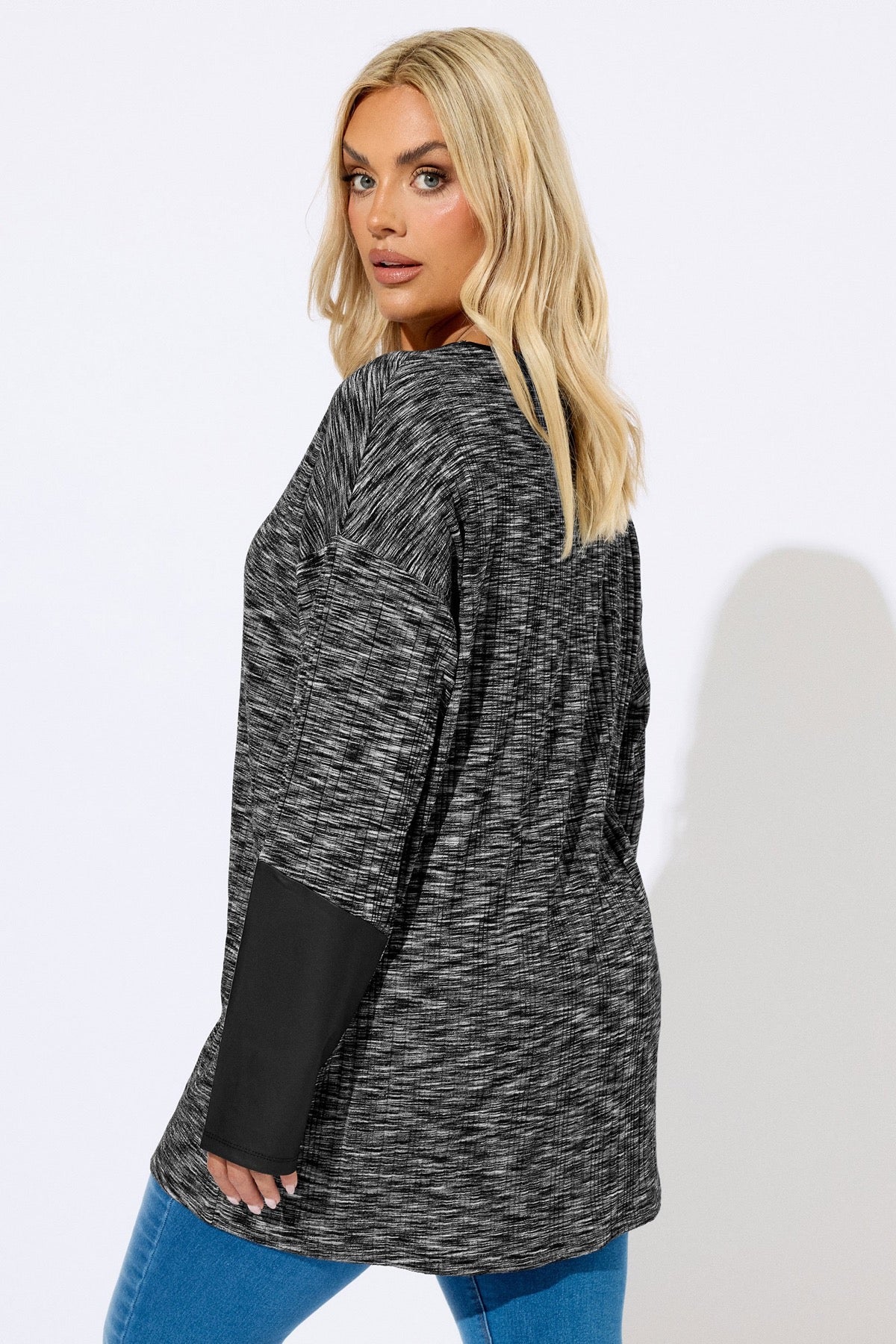 Büyük Beden Bisiklet Yaka Uzun Kollu Deri Detaylı T-shirt 303939 Vervegrand