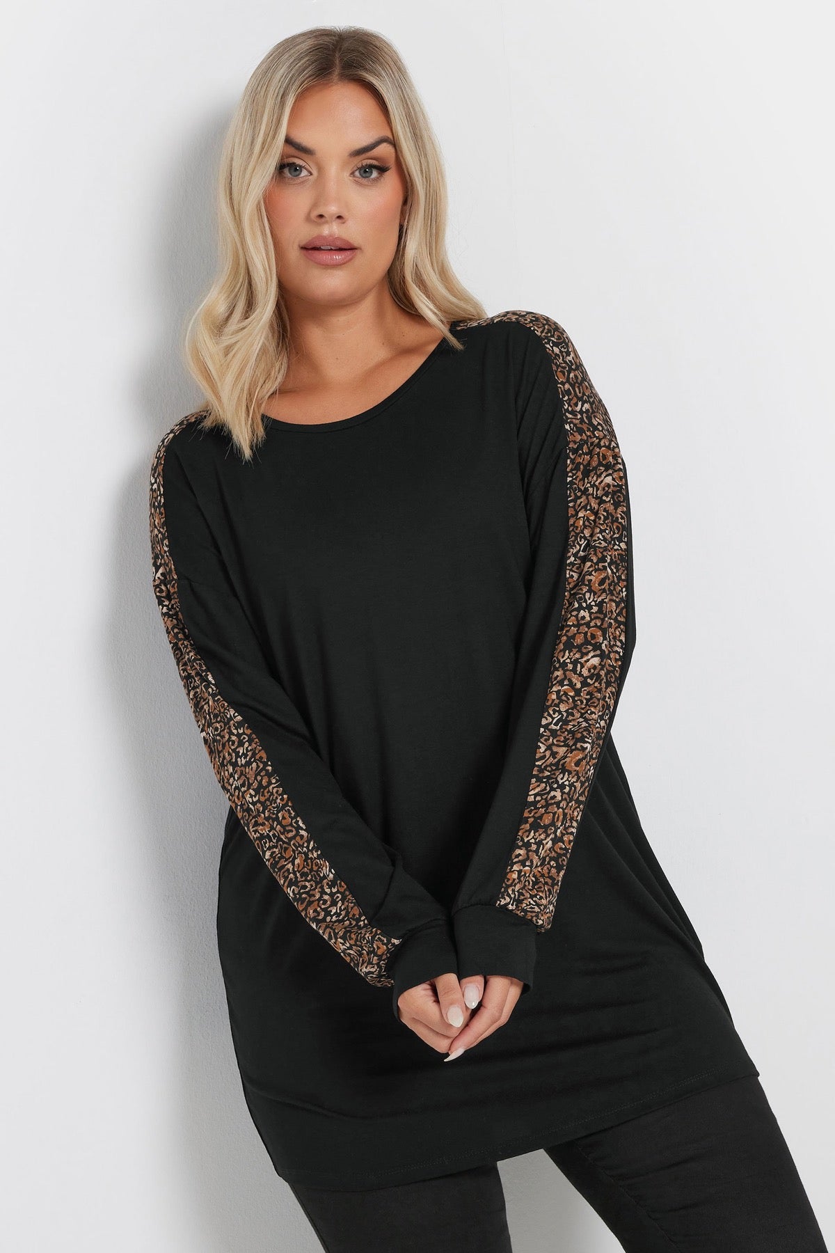 Büyük Beden Bisiklet Yaka Uzun Kollu Leopar Desenli T-shirt 303781 Vervegrand