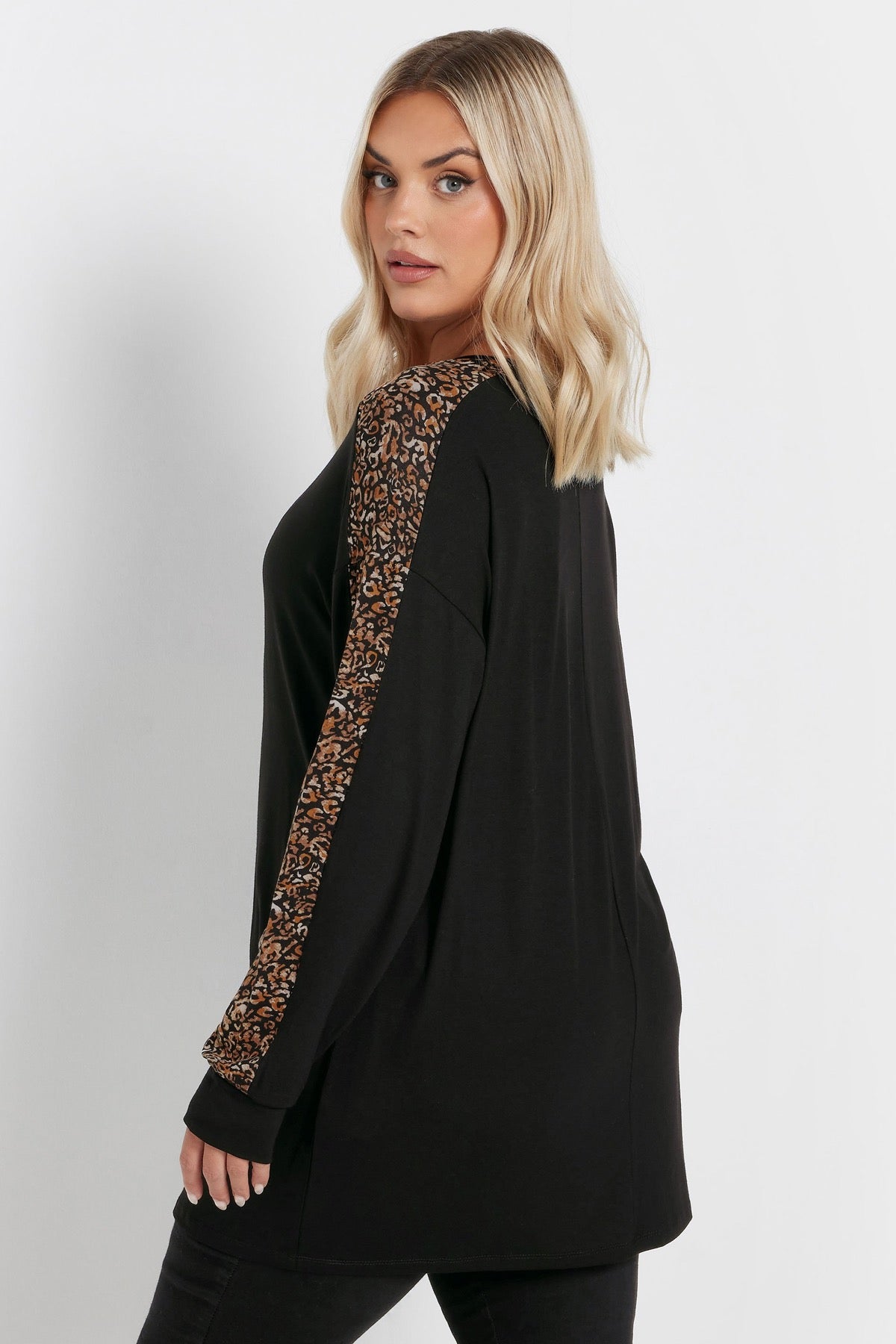 Büyük Beden Bisiklet Yaka Uzun Kollu Leopar Desenli T-shirt 303781 Vervegrand