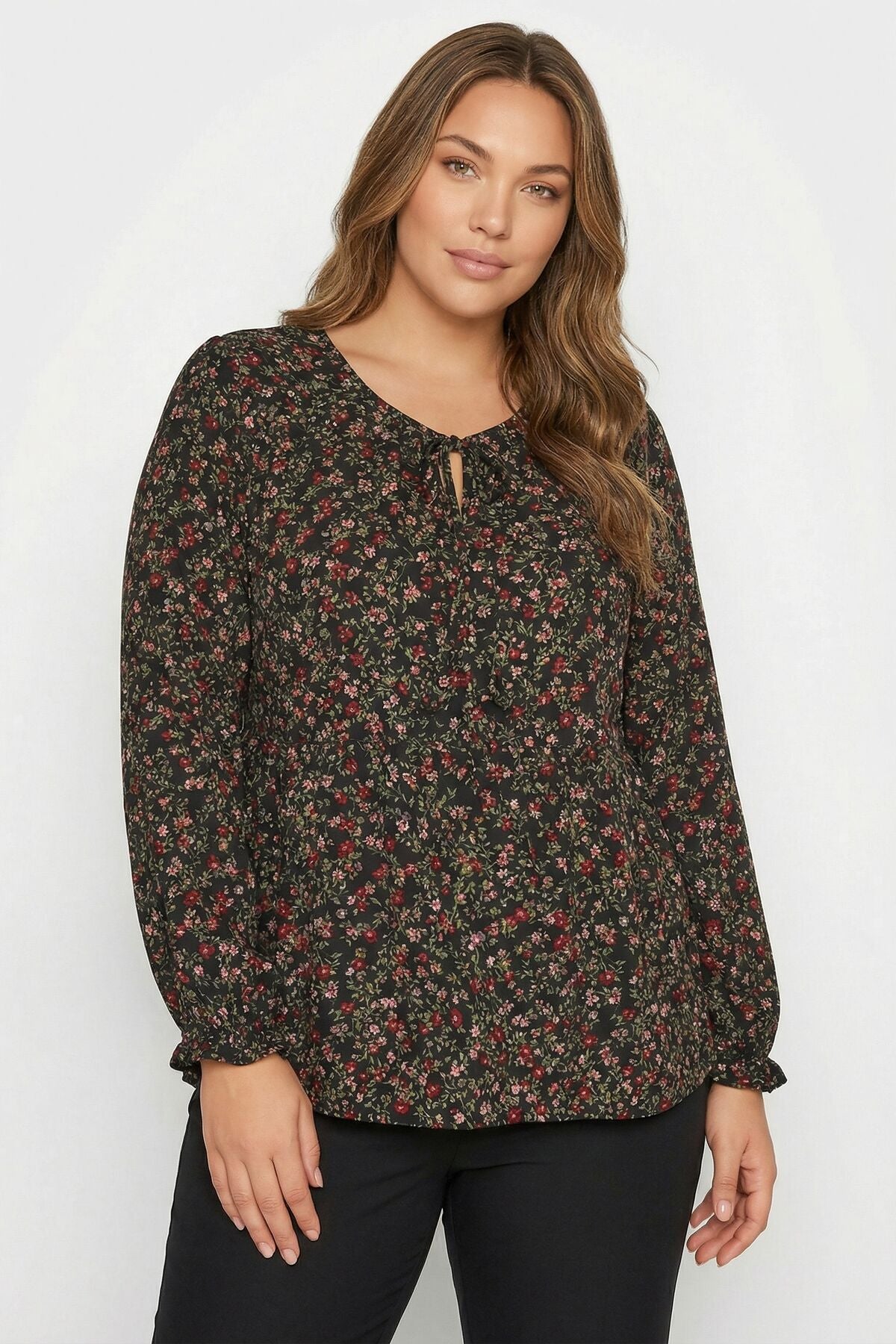 İp Bağlamalı Siyah Çiçek Desenli Elbise 323002 Siyah Vervegrand