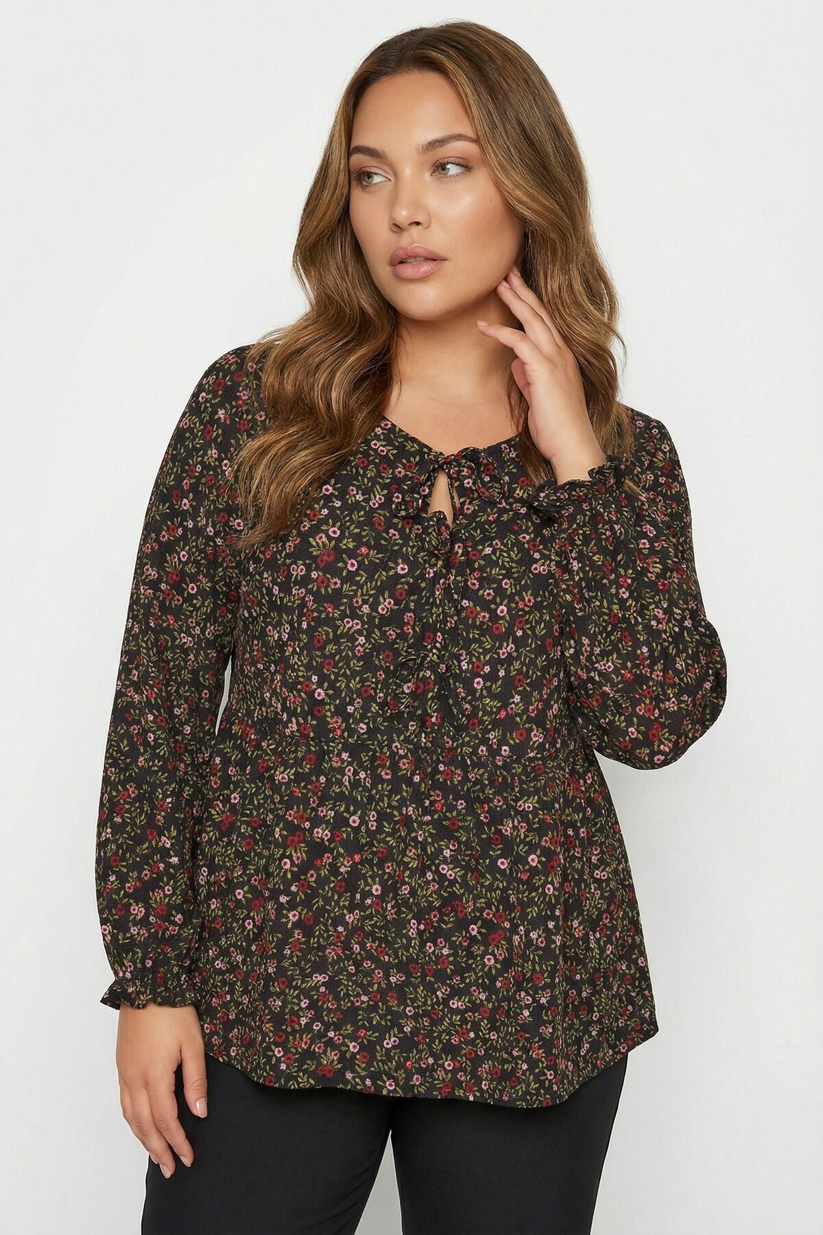 İp Bağlamalı Siyah Çiçek Desenli Elbise 323002 Vervegrand