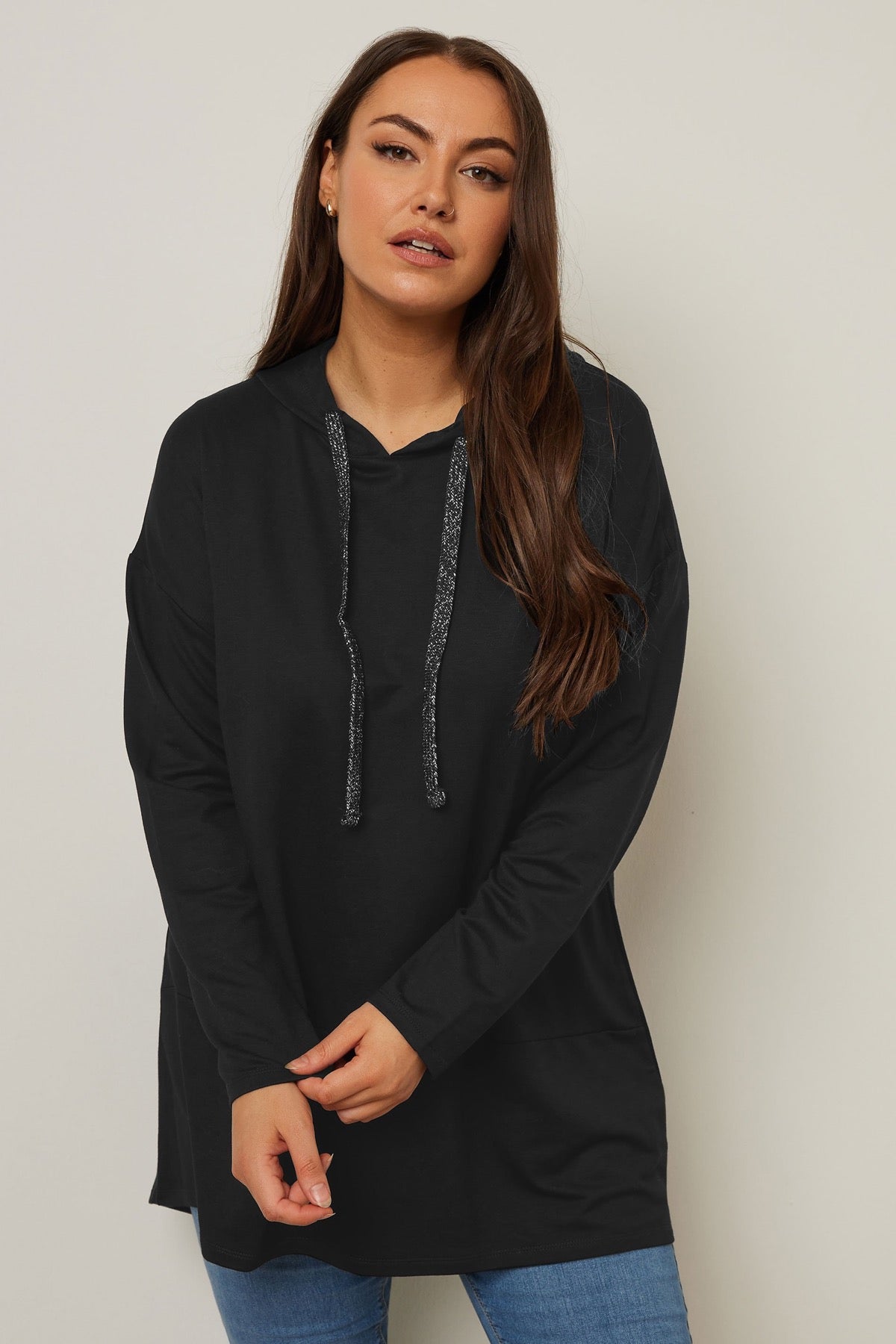 Büyük Beden Kapüşonlu Uzun Kollu Asimetrik Kesim Uzun Sweatshirt 304048 v