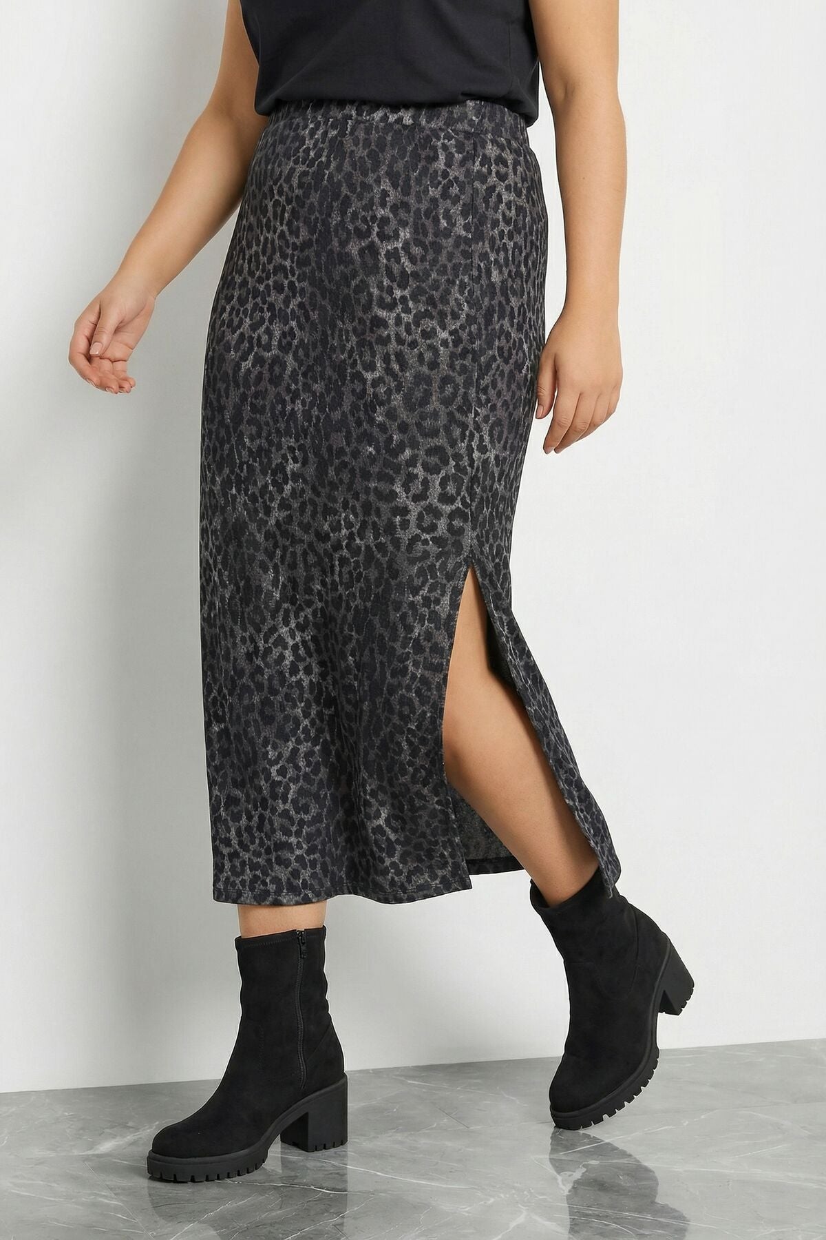 Leopar Desenli Yırtmaçlı Kalem Etek 160379 Vervegrand