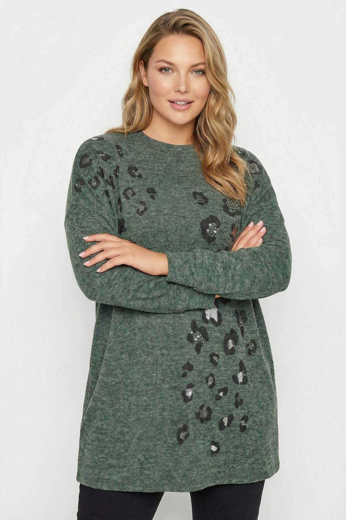 Taş Detaylı Leopar Desenli Yeşil Yumoş Kazak 285057 Vervegrand