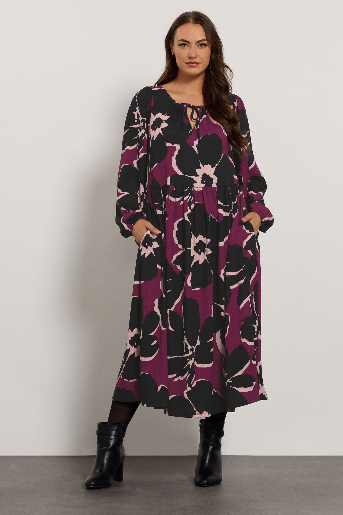 Büyük Beden V Yaka Uzun Kollu Bürümcük Kumaş Maxi Elbise 616397 Vervegrand