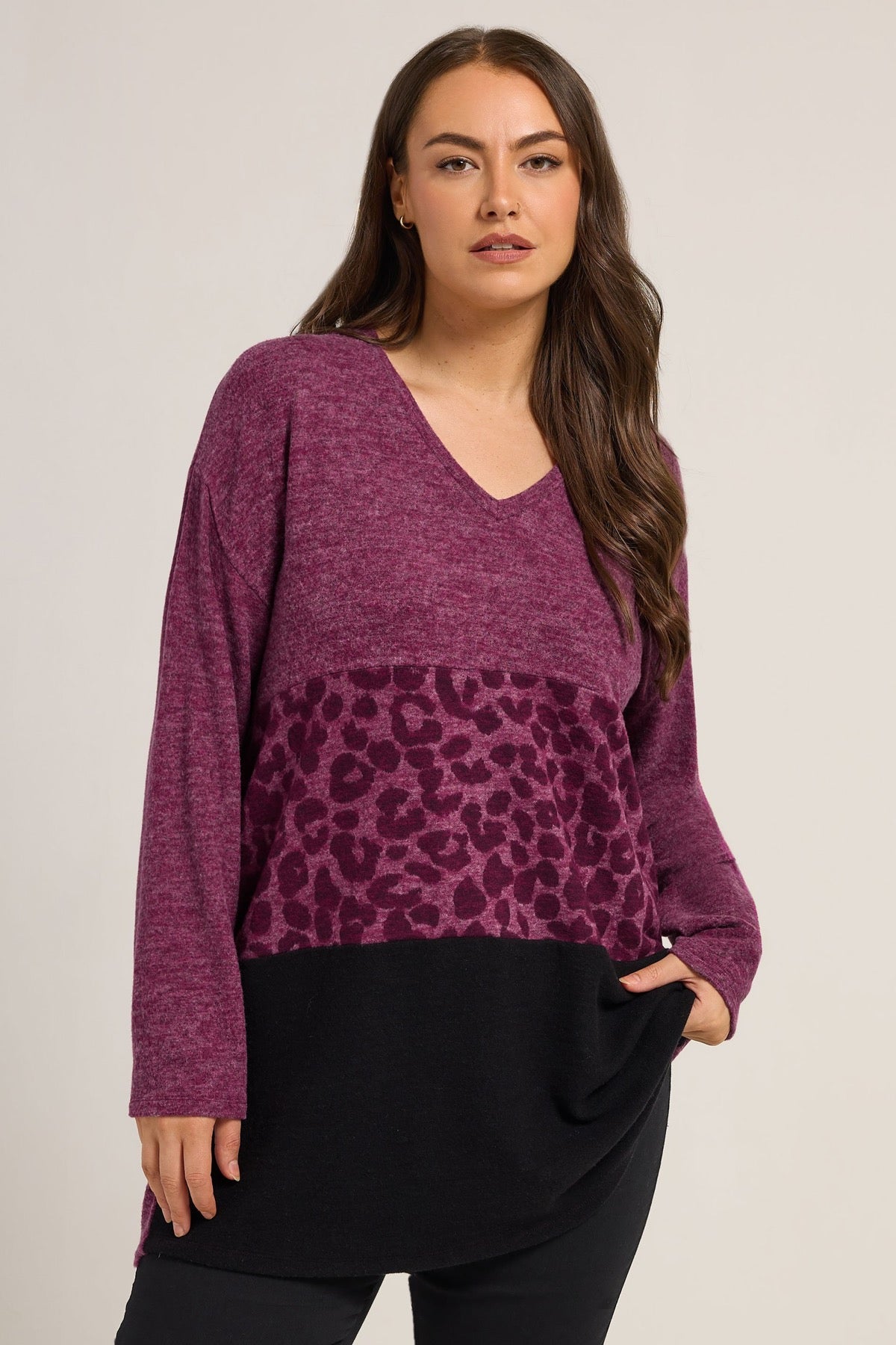 Büyük Beden V Yaka Uzun Kollu Peluş Sweatshirt 285053 Vervegrand