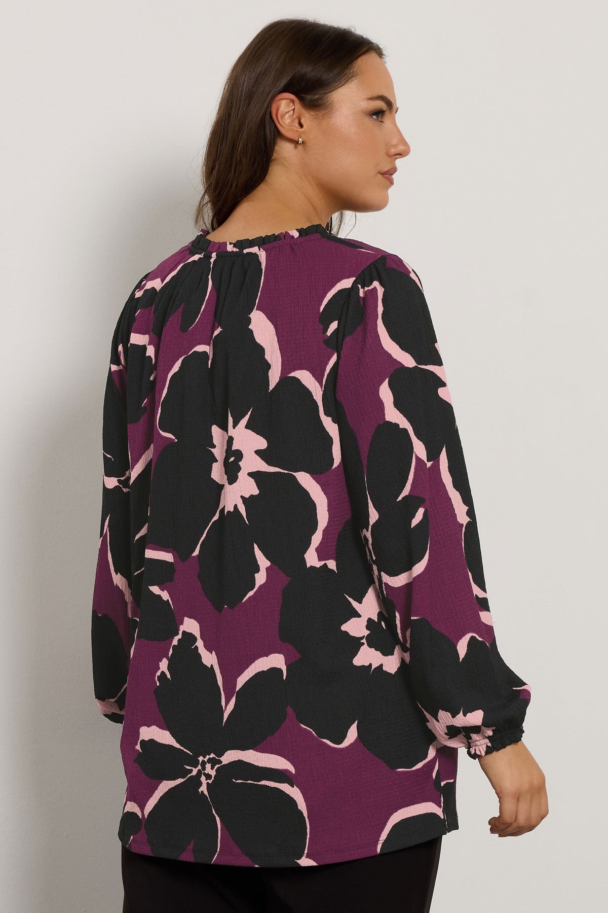 Büyük Beden Yakası Bağlamalı Uzun Kollu Çiçek Desenli Bluz 616410 Vervegrand