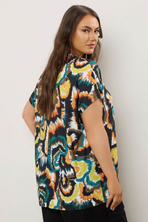 Büyük Beden V Yaka Kısa Kollu Soyut Desenli Asimetrik Kesim T-shirt 616346 T-shirt Vervegrand