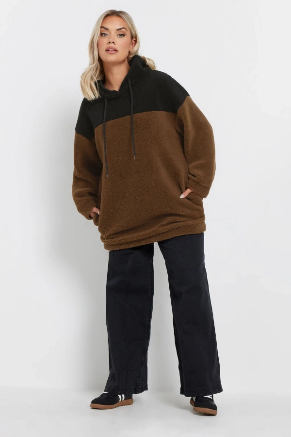 Büyük Beden Uzun Kollu Kapüşonlu ve Cepli Peluş Sweatshirt 303794 Vervegrand