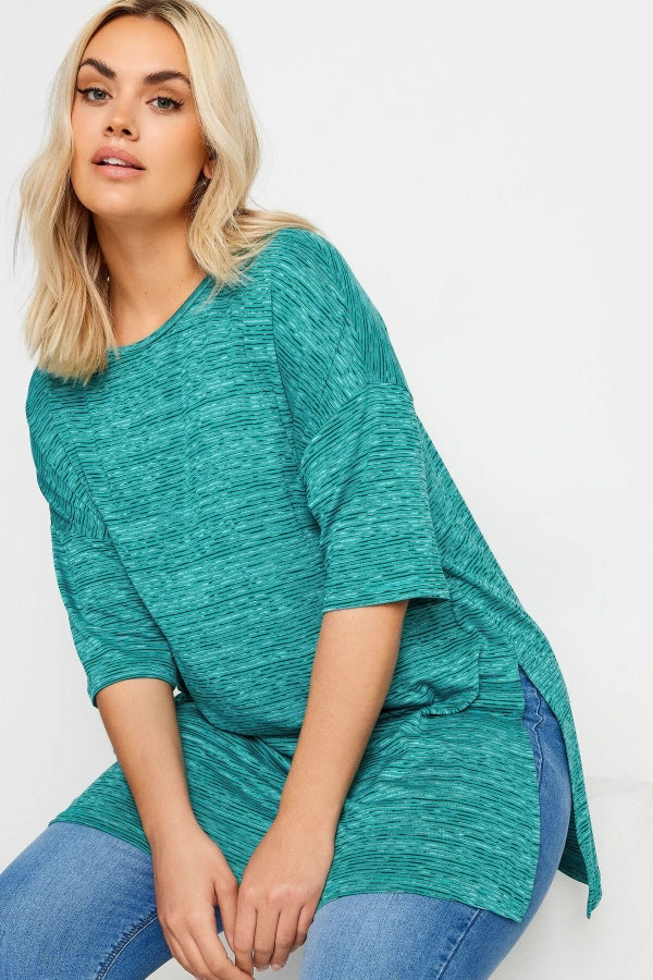 Büyük Beden Bisiklet Yaka Kısa Kollu Yırtmaç Detaylı T-shirt 303021 Vervegrand