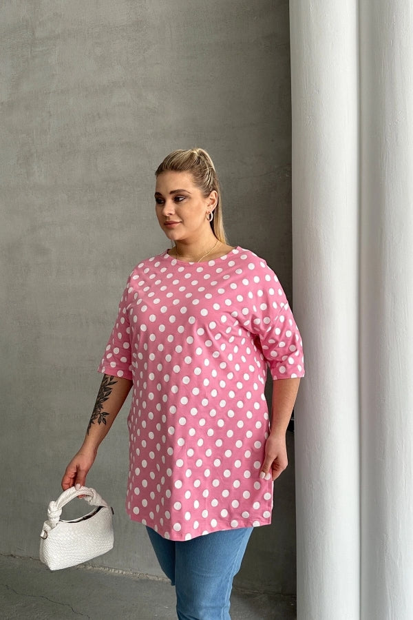 Büyük Beden Kısa Kollu Bisiklet Yaka Yanları Yırtmaçlı Puantiyeli Bluz 98-55 Vervegrand