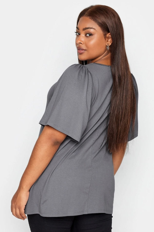 Büyük Beden V Yaka Yarım Kol Likralı Düz Kesim Bluz 321145 Vervegrand