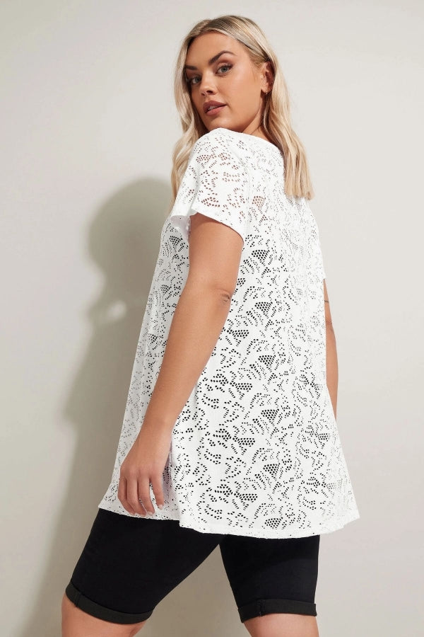 Büyük Beden V Yaka Kolsuz Astarsız Dantel T-shirt 304092 Vervegrand