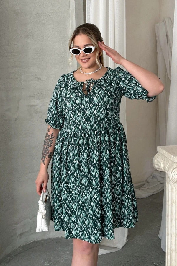Büyük Beden Önü Bağlamalı Yarım Kollu Desenli Mini Elbise 101-8 Vervegrand