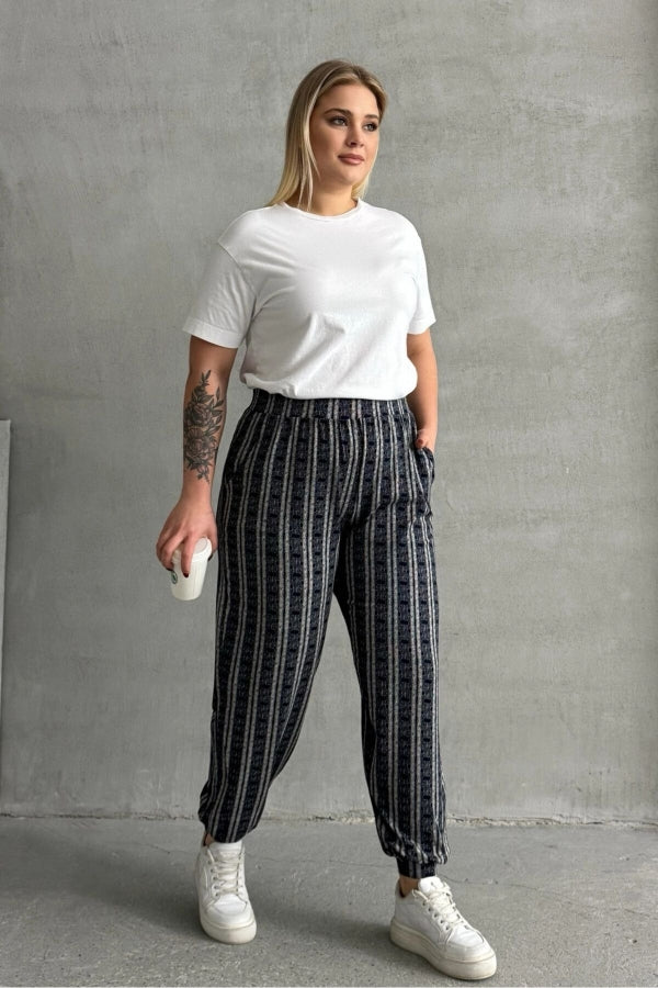 Büyük Beden Beli ve Paçası Lastikli Çizgili Cepli Pantolon 89-71 Vervegrand