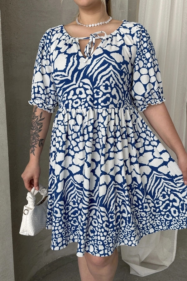 Büyük Beden Önü Bağlamalı Yarım Kollu Desenli Mini Elbise 101-9 Vervegrand