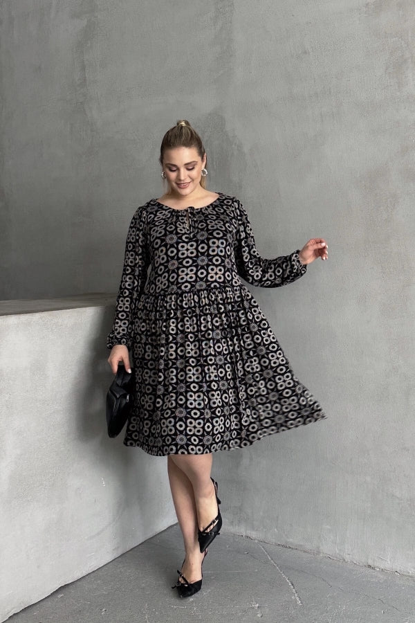 Büyük Beden Uzun Kollu Yakası Bağlamalı Eteği Pileli Elbise 100-75 Vervegrand