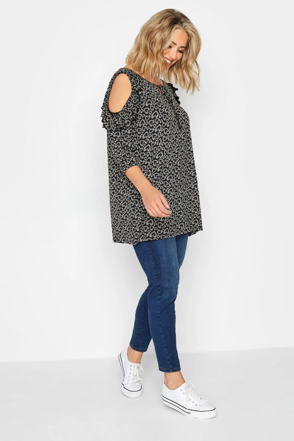 Büyük Beden Omuz Fırfır Detaylı Yakası Bağcıklı Fakir Kol Bluz 302485 Vervegrand