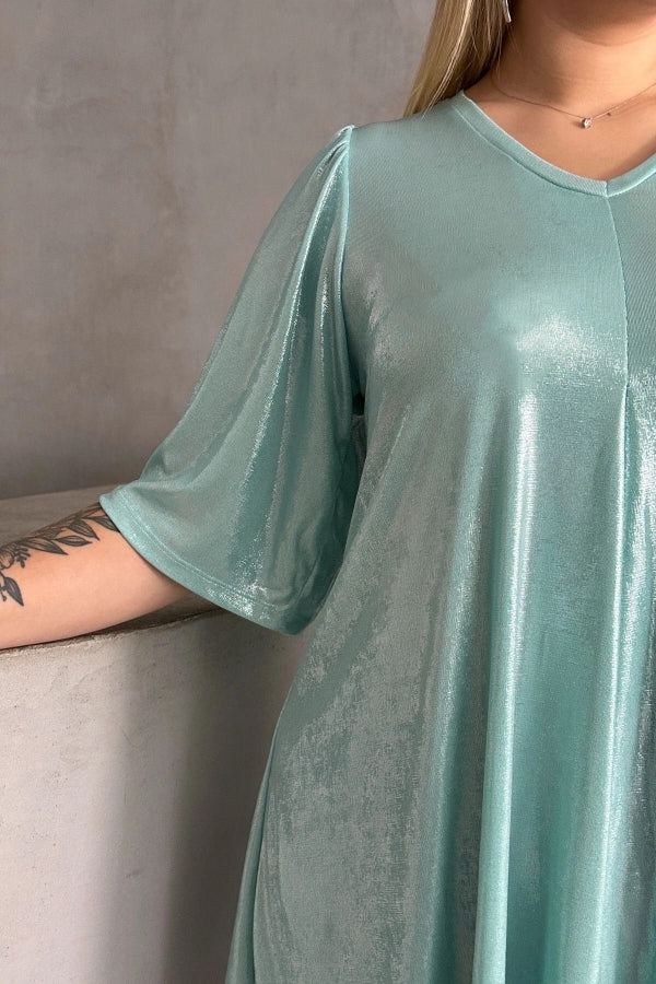 Büyük Beden V Yaka Kısa Kollu Parlak Görünümlü Bluz 303379 Vervegrand