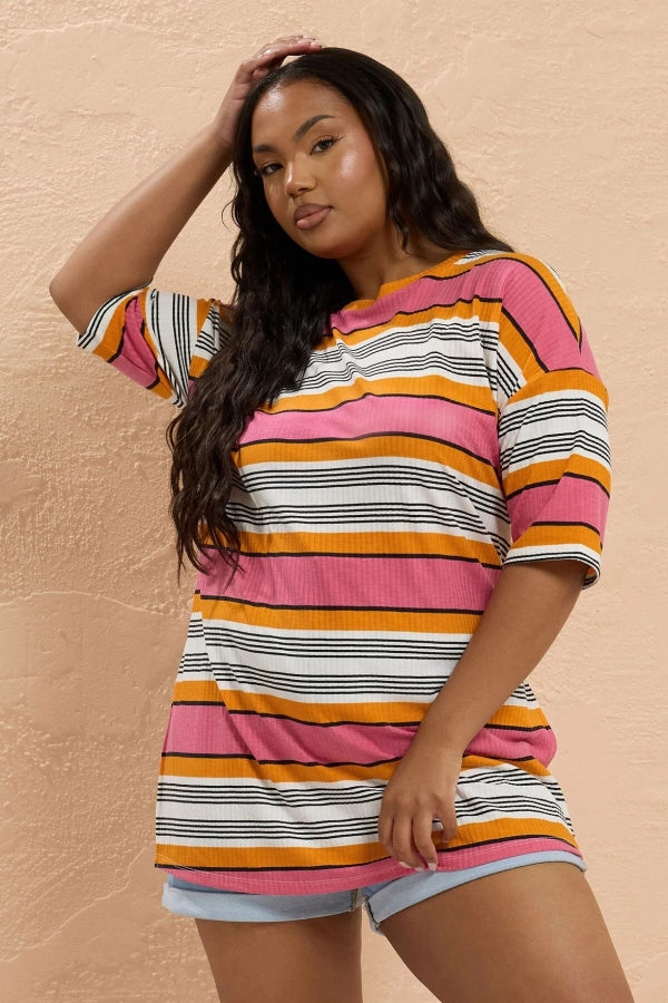 Büyük Beden Çizgili Yırtmaç Detaylı T-shirt 303505 Vervegrand