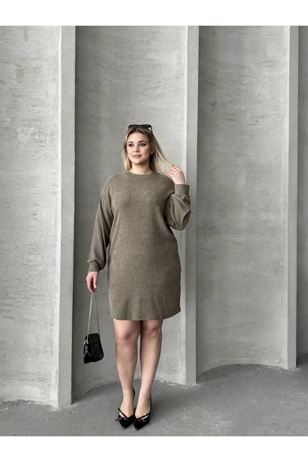 Büyük Beden Uzun Kollu Bisiklet Yaka Düz Kesim Elbise 106-97 Vervegrand