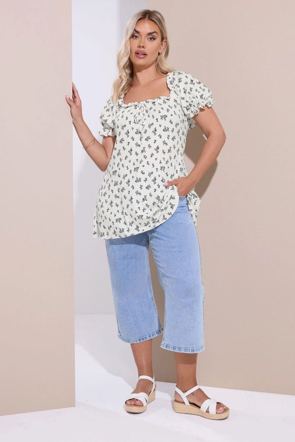 Büyük Beden Çiçek Desenli Bürümcük Kumaş Kare Yaka Kolları Fırfırlı Bluz 322661 Vervegrand