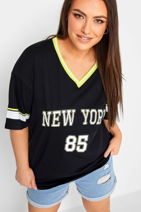 Vervegrand büyük beden V yaka New York baskılı siyah t-shirt ön görünüm