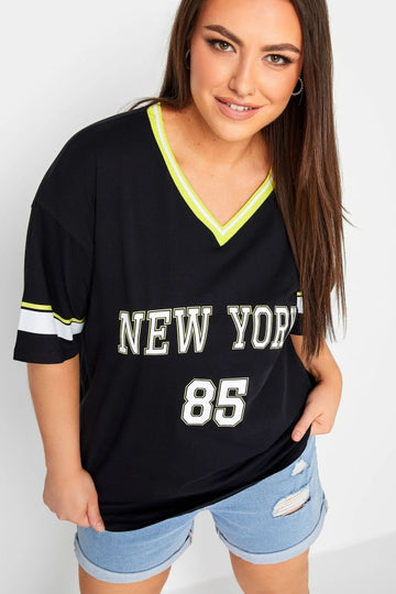 Vervegrand büyük beden V yaka New York baskılı siyah t-shirt ön görünüm