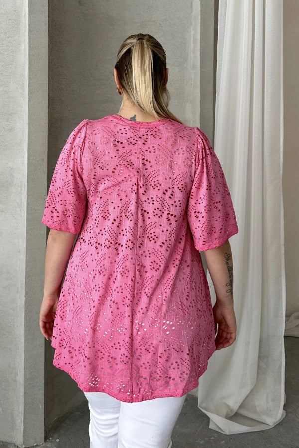 Büyük Beden V Yaka Kısa Kollu Dantel Detaylı Astarsız Bluz 302956 Vervegrand