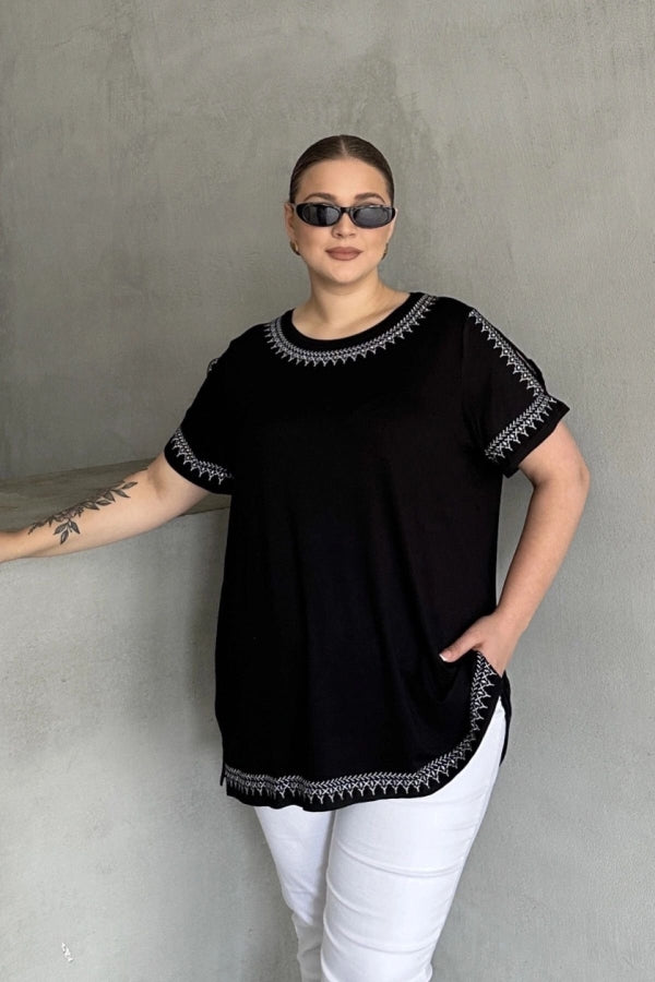 Büyük Beden Omuz Detaylı Etnik Desenli Nakışlı T-shirt 303518 Vervegrand