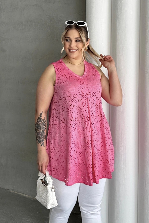 Büyük Beden V Yaka Sıfır Kol Dantel Detaylı Astarsız Bluz 302967 Vervegrand