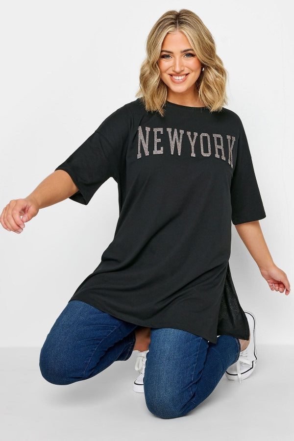 Vervegrand yan yırtmaçlı büyük beden siyah t-shirt model çekimi