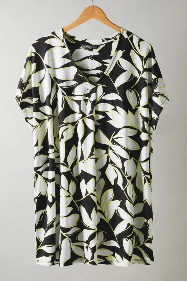 Büyük Beden V Yaka Kısa Kollu Yaprak Desenli Bluz 615244 Vervegrand