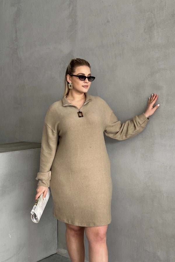 Büyük Beden Uzun Kollu Yumuşak Dokulu Yakası Fermuarlı Triko Elbise 106-37 Vervegrand